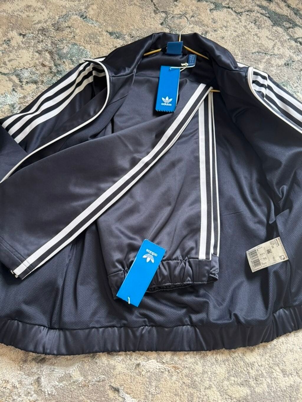 Костюм Adidas Originals Europa TT — женская спортивная: фото 2