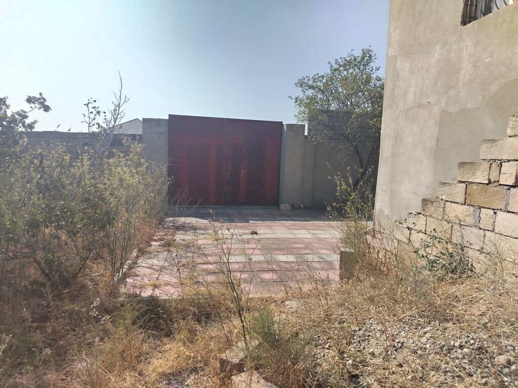 5 otaqlı, 180 kv. m, Təmirsiz