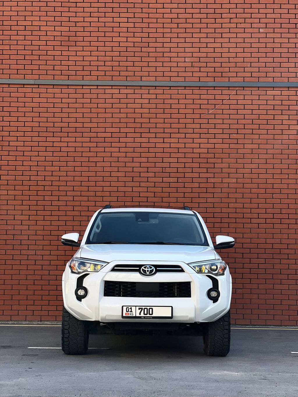 Toyota 4Runner: 2020 г., 4 л, Автомат, Бензин, Внедорожник: фото 2