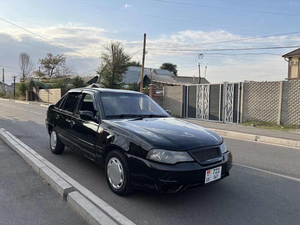 Daewoo Nexia: 2012 г., 1.6 л, Механика, Бензин, Седан: фото 1