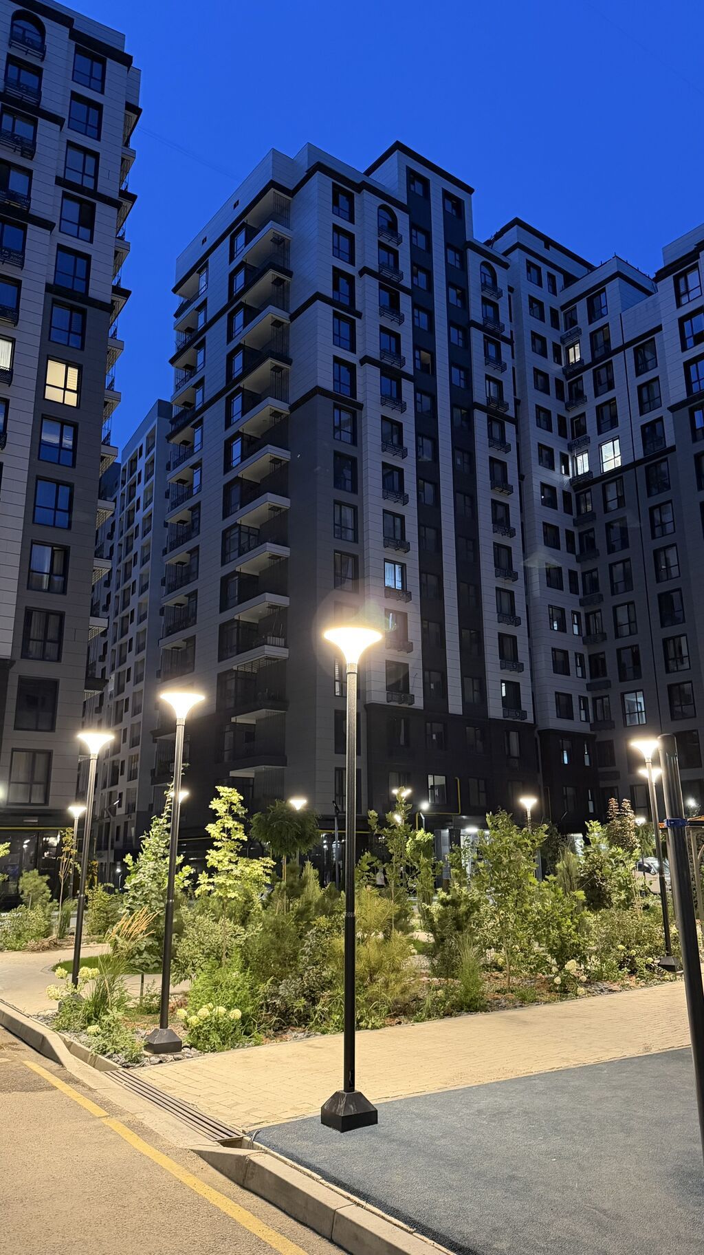 3 комнаты, 104 м², Элитка, 10 этаж, Дизайнерский ремонт: фото 1