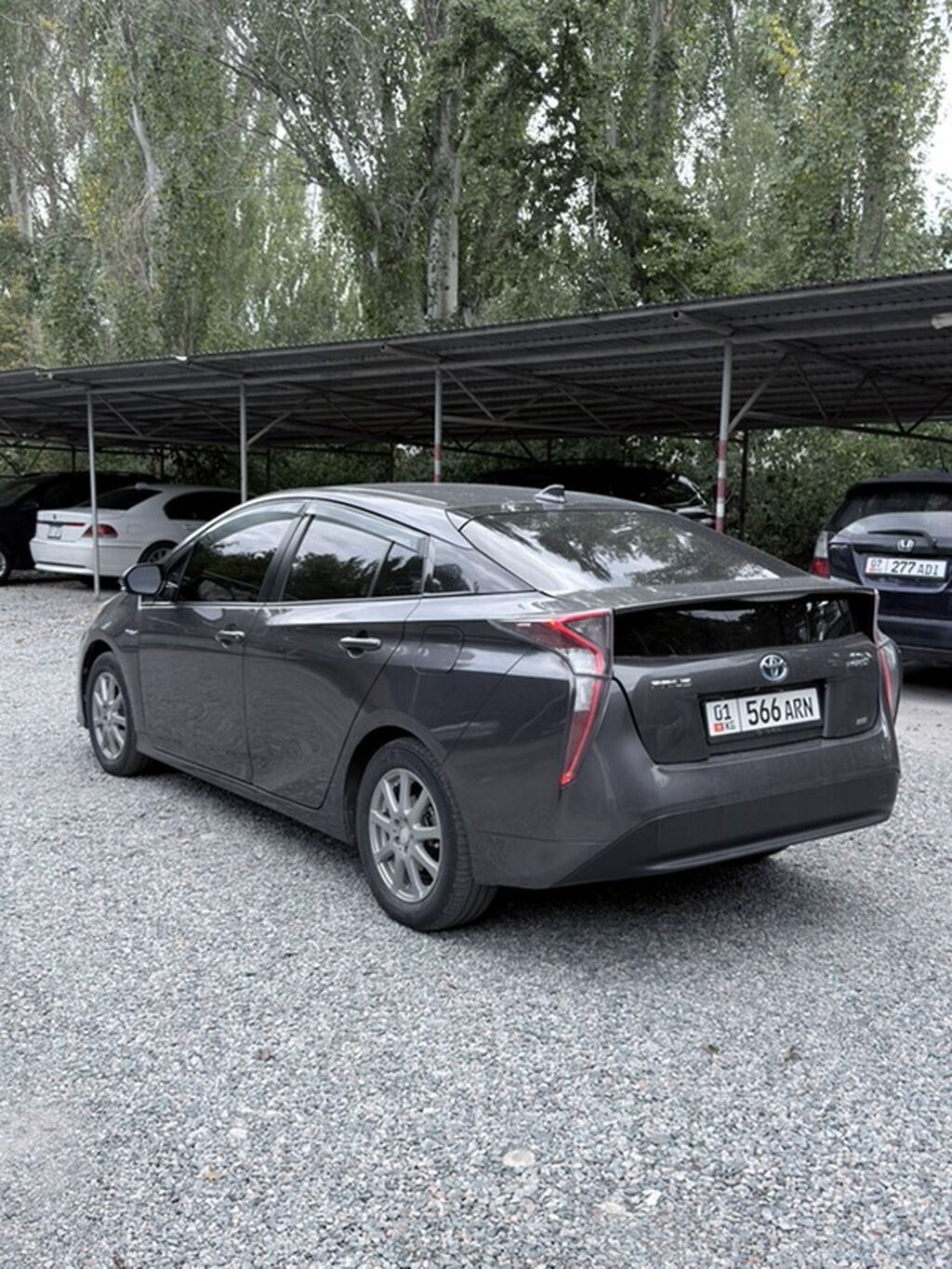 Toyota Prius: 2016 г., 1.8 л, Вариатор, Гибрид, Лифтбек: фото 8