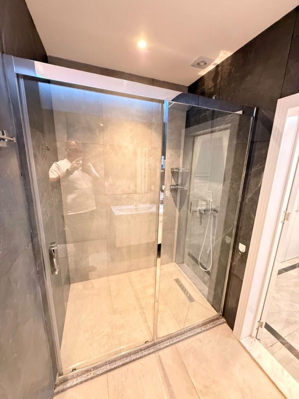 2 otaqlı, Yeni tikili, m. Həzi Aslanov, 82 kv. m