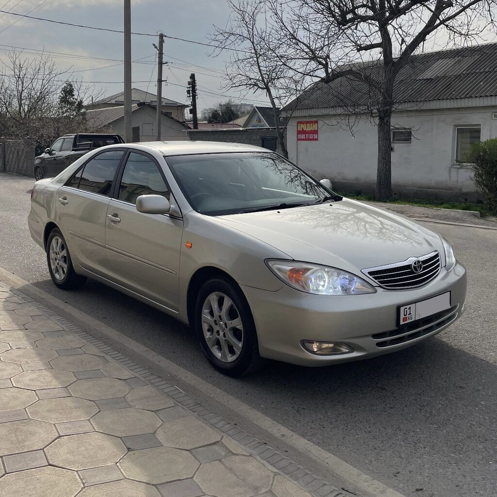 Toyota Camry: 2002 г., 2.4 л, Автомат, Бензин, Седан — фото 2