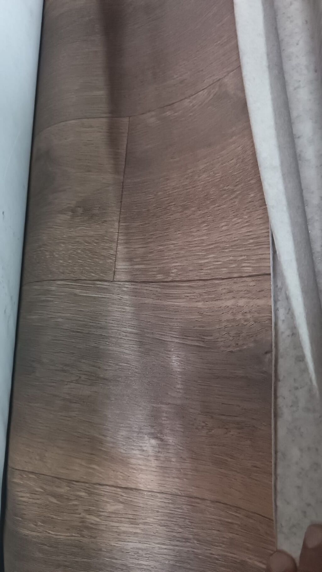 Məhsul: PVC linoleum döşəmə örtükləri (ruletlə) Təsvir: - Yüksək