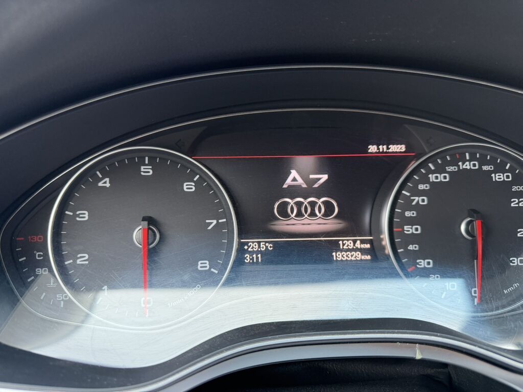 Audi A7: 2012 г., 3 л, Автомат, Бензин, Лифтбек: фото 7