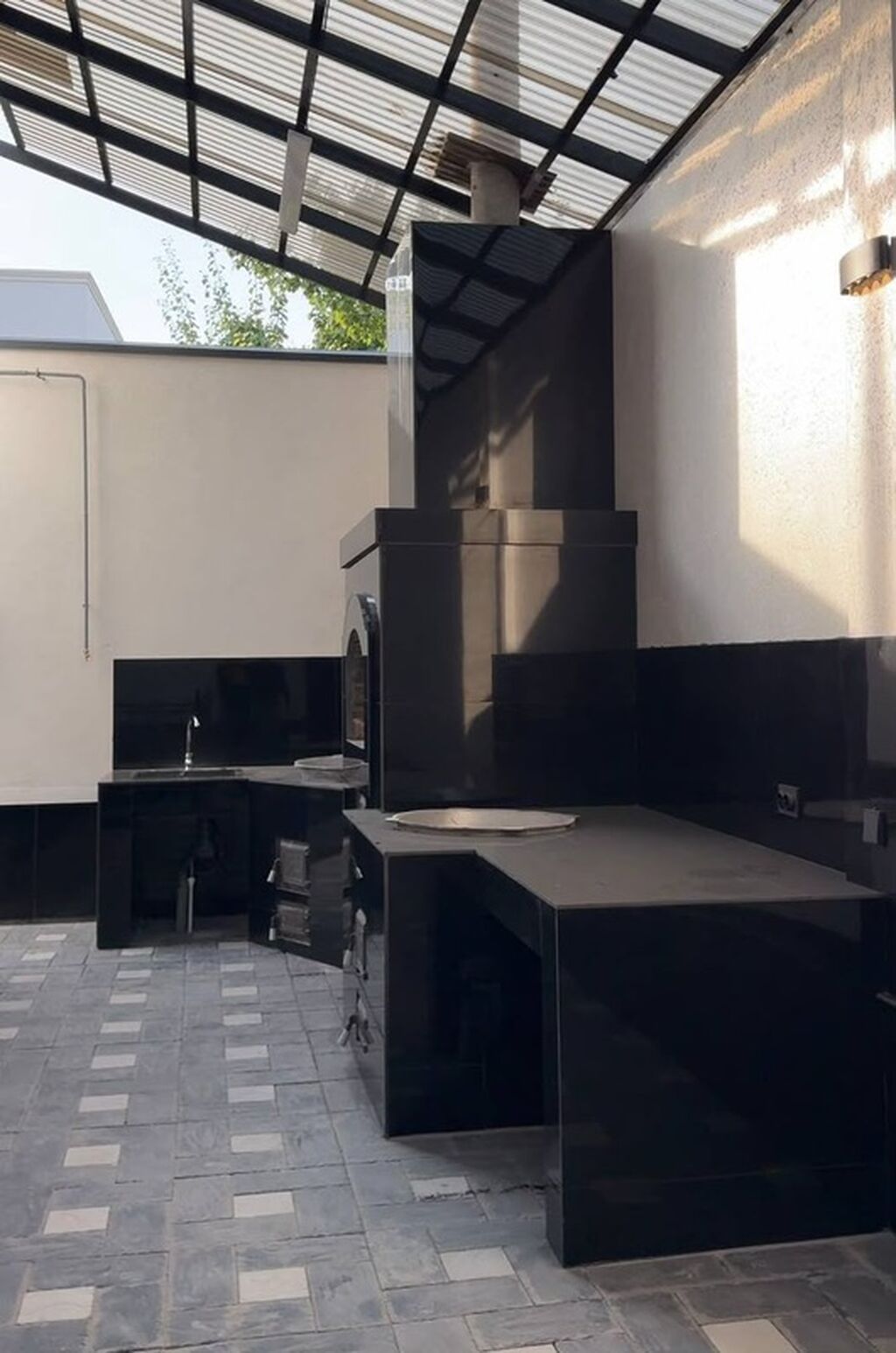 6 комнат и более, 260 м², 3 соток, Бишкек, Арча-Бешик ж/м Риэлтор: фото 2