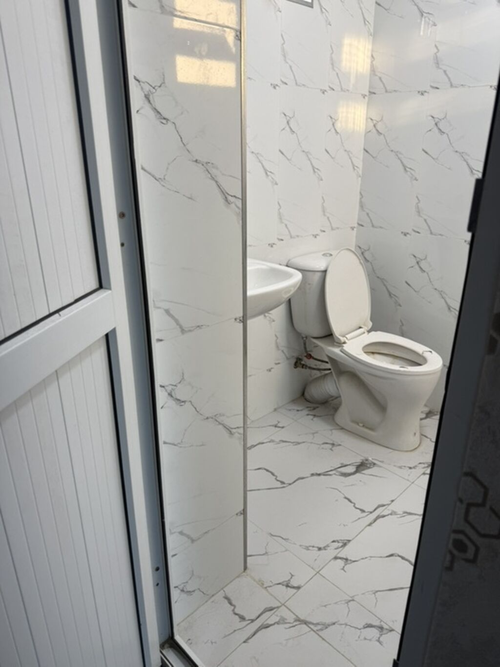 Студия, 30 м², Ак-Босого ж/м 2 этаж, Свежий ремонт: фото 2
