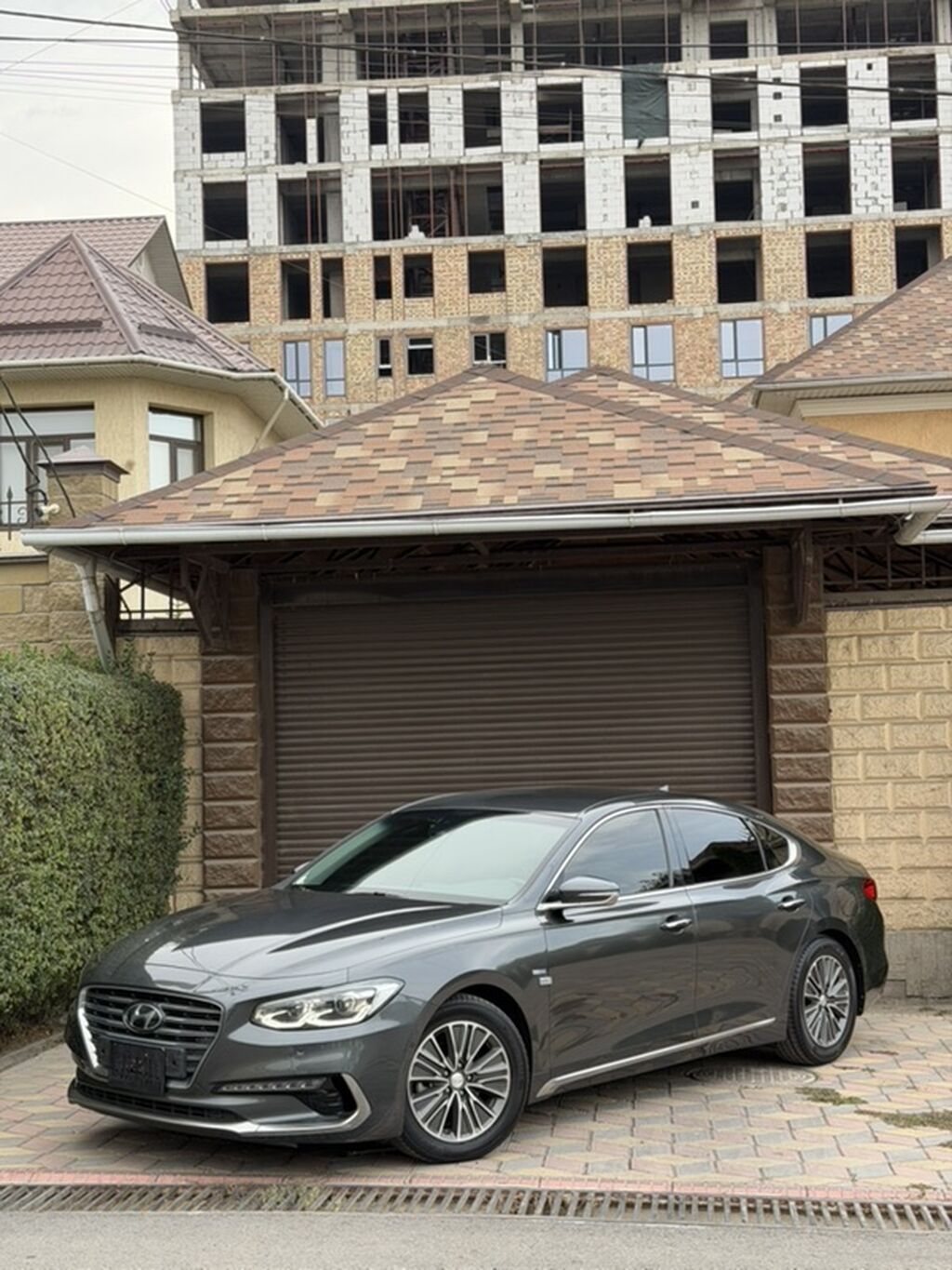Hyundai Grandeur: 2019 г., 2.4 л, Автомат, Гибрид, Седан: фото 3
