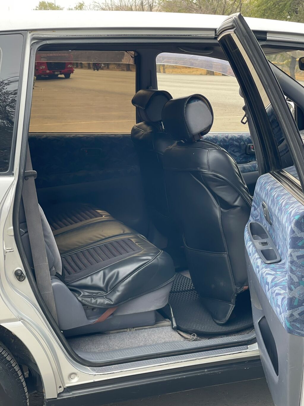 Toyota Ipsum: 1996 г., 2 л, Автомат, Бензин, Минивэн: фото 3