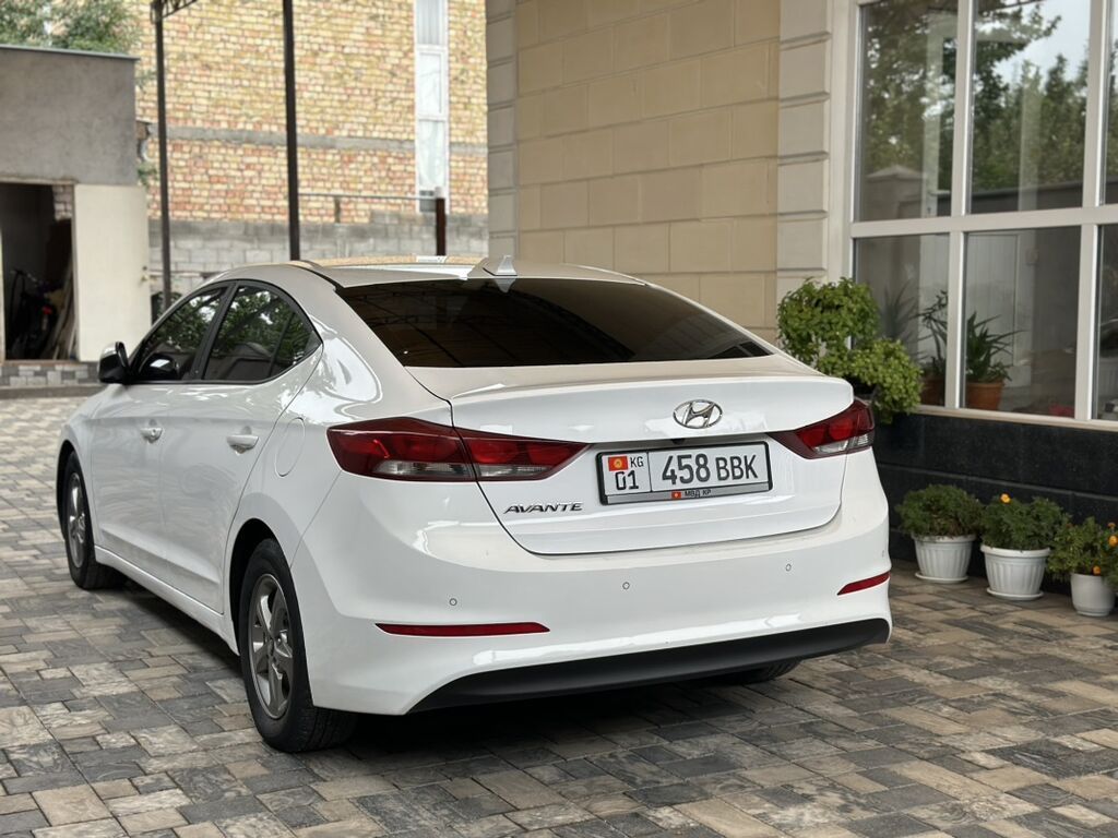 Hyundai Avante: 2018 г., 1.6 л, Бензин, Седан: фото 4