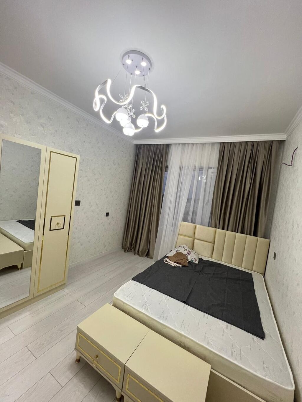 Bakı, 8-ci kilometr, 2 otaqlı, Köhnə tikili, m. Qara Qarayev, 70 kv. m