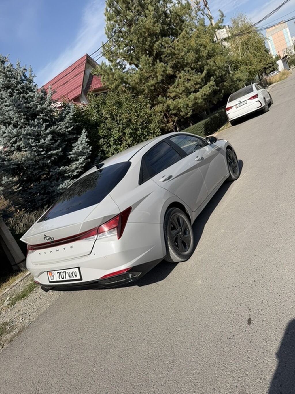 Hyundai Avante: 2021 г., 1.6 л, Автомат, Гибрид, Седан: фото 3