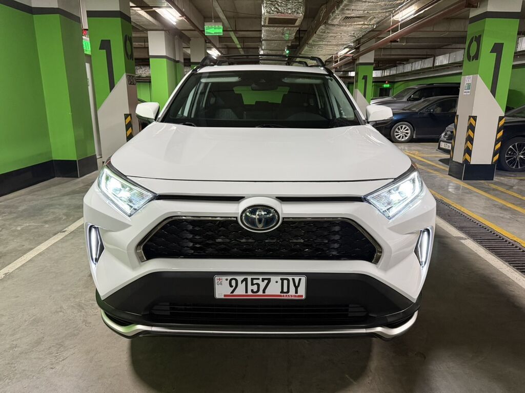 Toyota RAV4: 2021 г., 2.5 л, Автомат, Гибрид, Кроссовер: фото 3