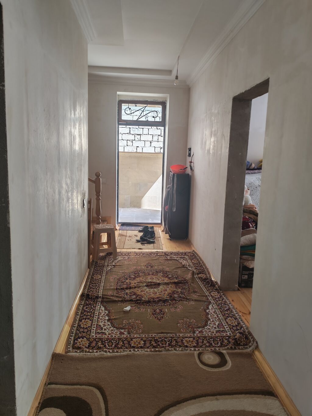 6 otaqlı, 210 kv. m, Yeni təmirli