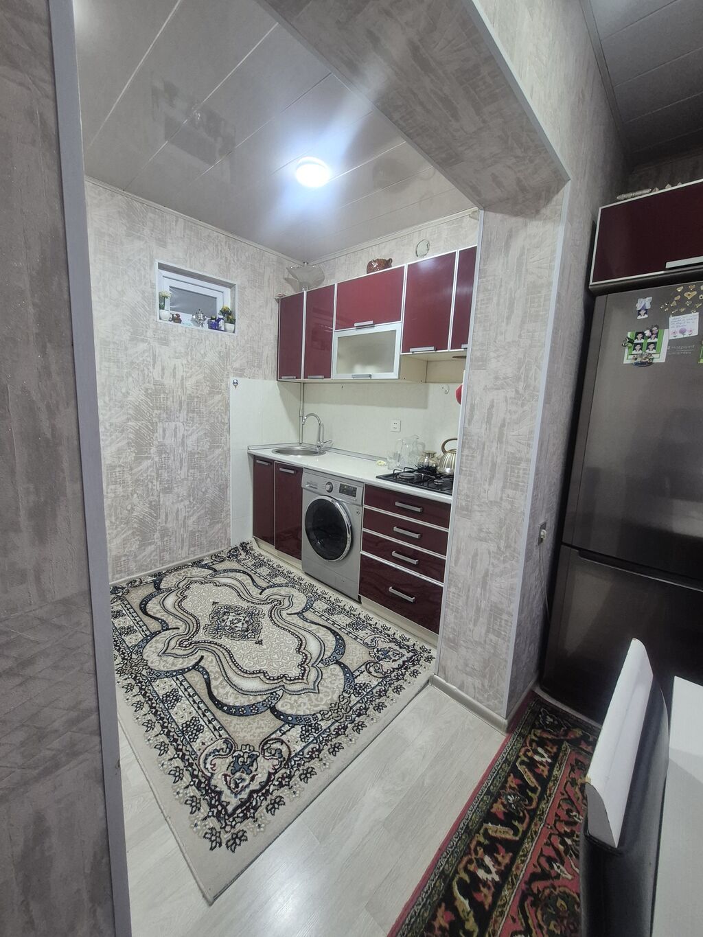 Bakı, 7-ci mikrorayon, 3 otaqlı, Köhnə tikili, m. Dərnəgül, 82 kv. m