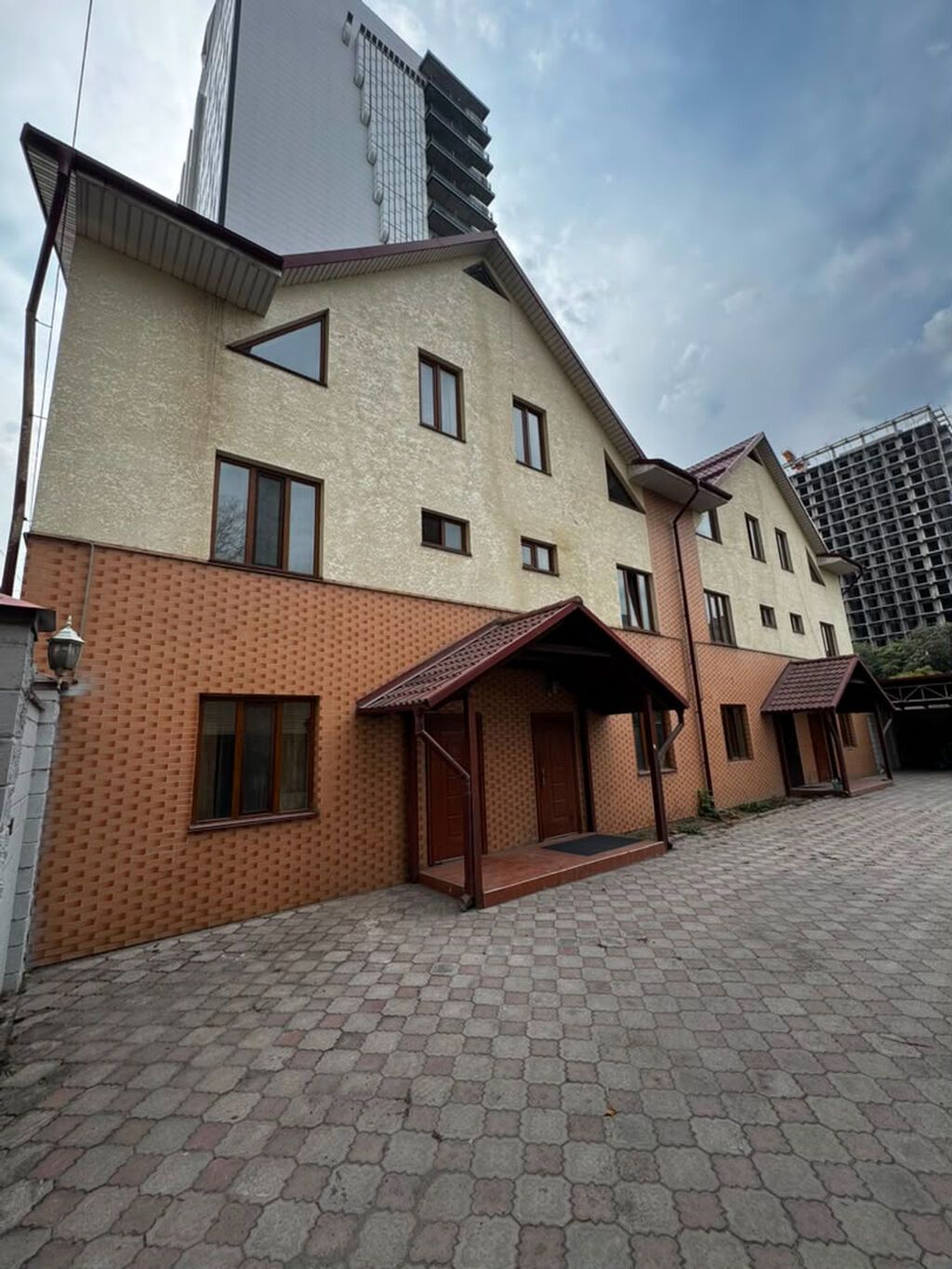 13000 м², 6 комнат и более, Дворец спорта: фото 1