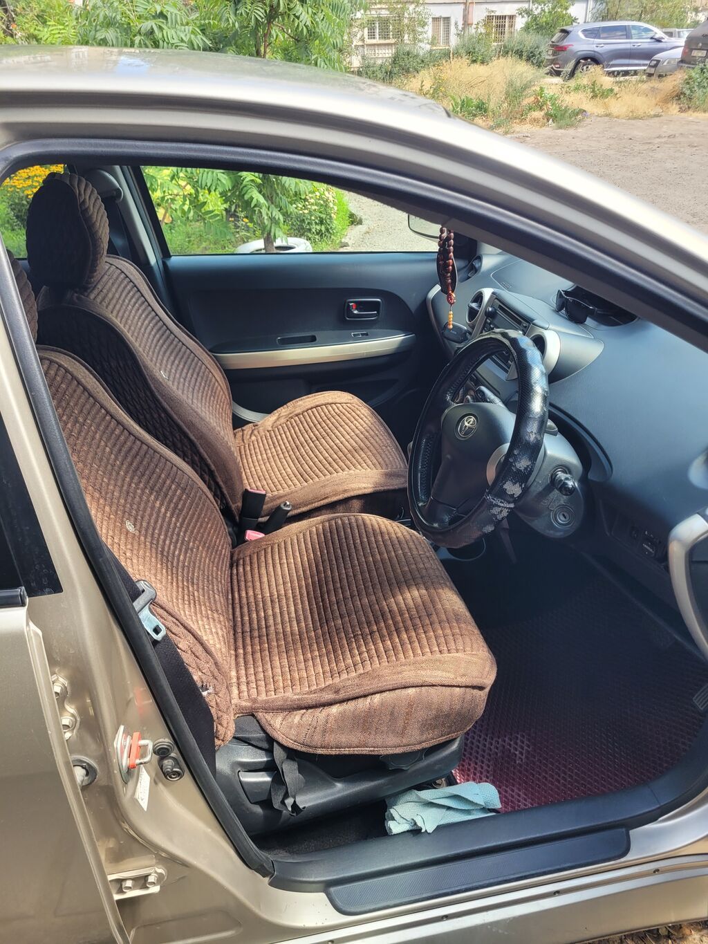Toyota Ist: 2003 г., 1.5 л, Автомат, Бензин, Хэтчбэк: фото 7