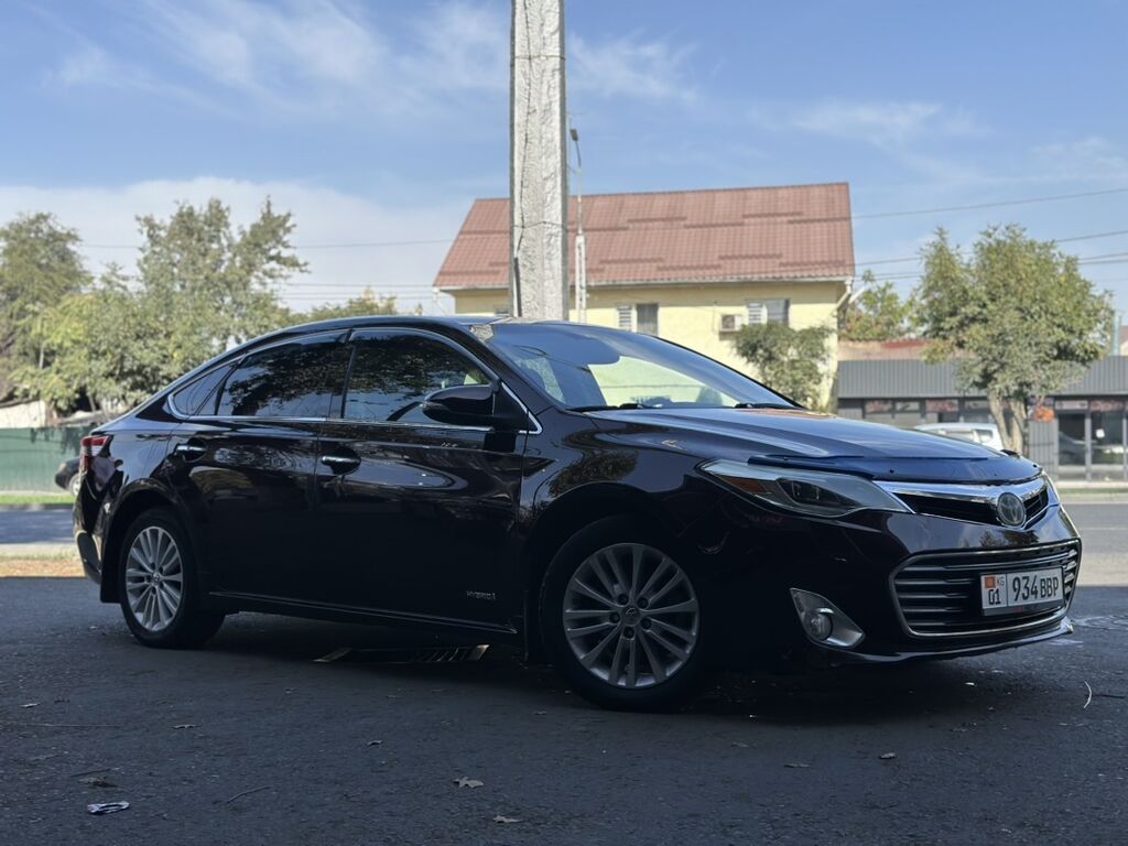 Toyota Avalon: 2013 г., 2.5 л, Гибрид, Седан: фото 3