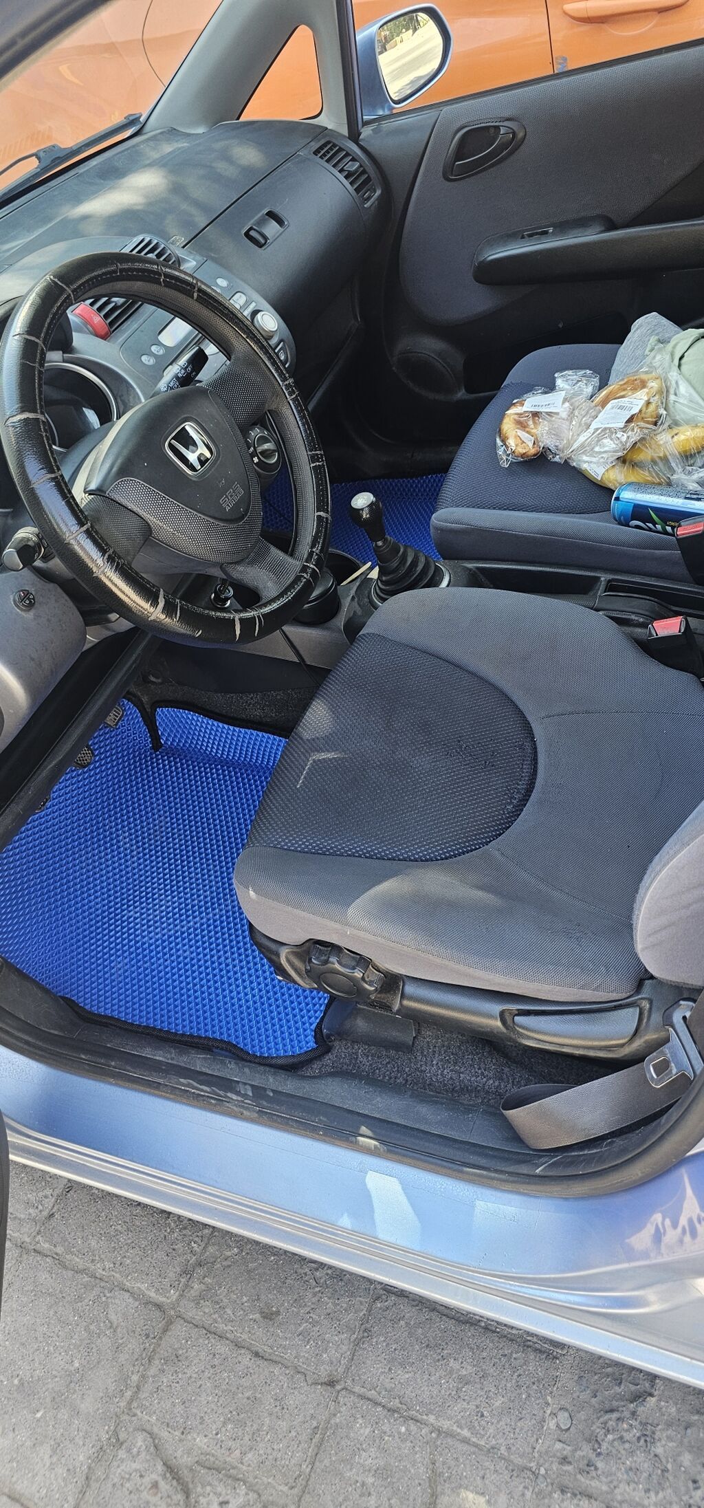 Honda Jazz: 2003 г., 1.3 л, Механика, Бензин, Хэтчбэк: фото 4