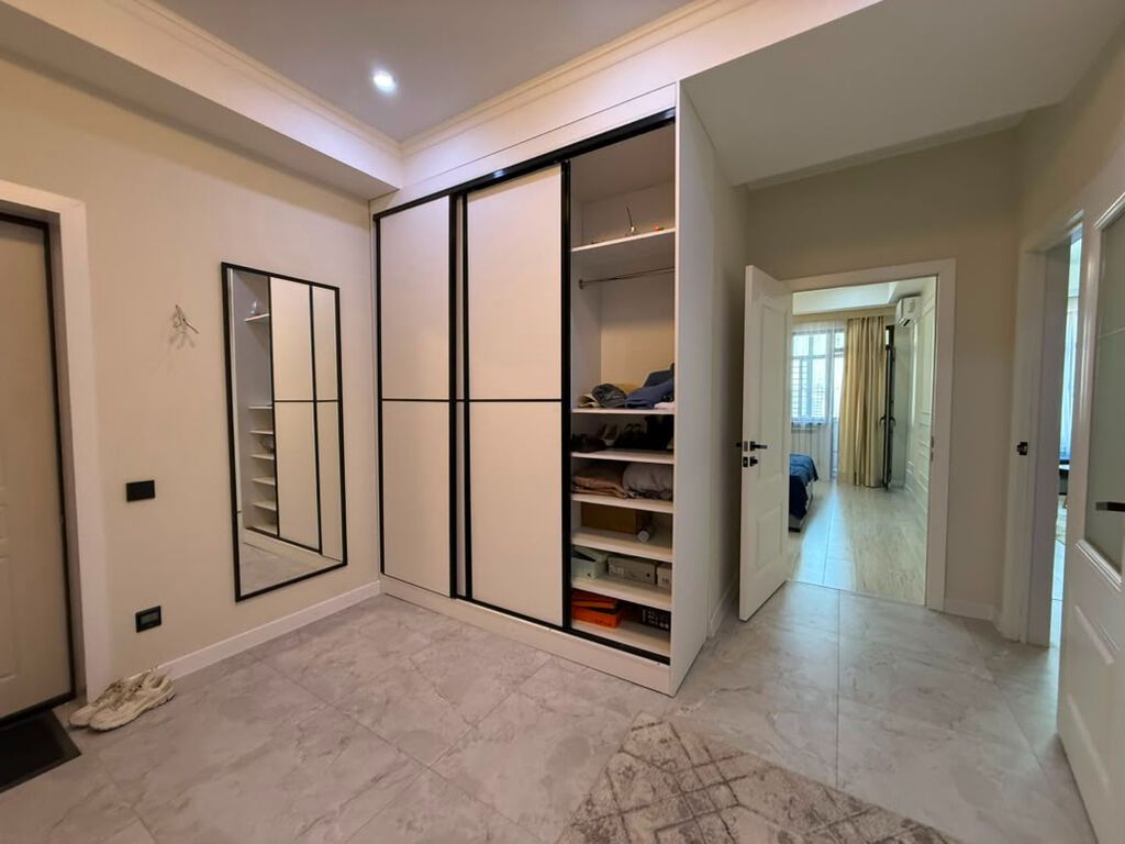 2 комнаты, 63 м², Золотой квадрат Элитка, 11 этаж, Евроремонт: фото 1
