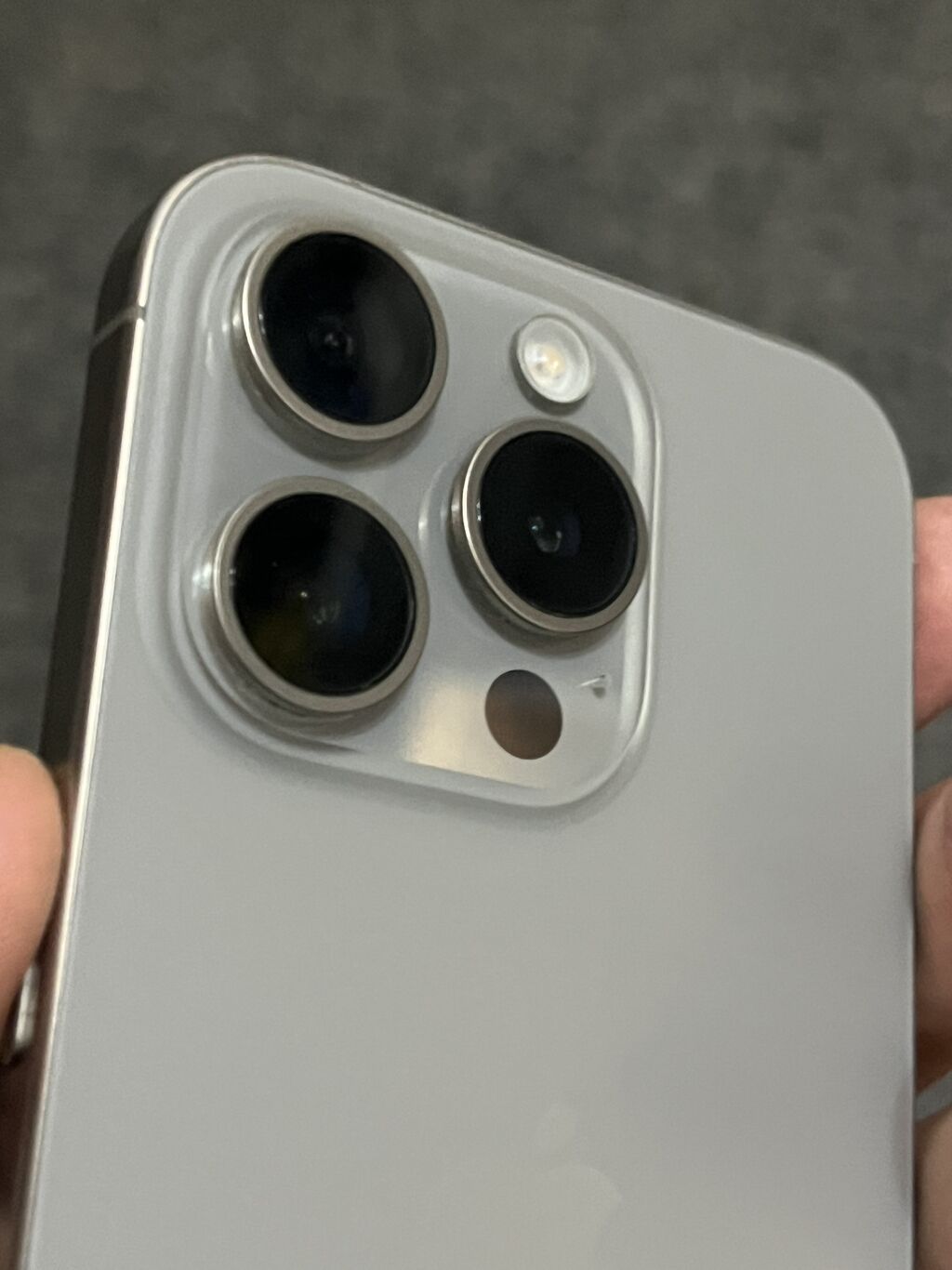 IPhone 15 Pro, Б/у, 256 ГБ, Natural Titanium, 80 %: фото 8