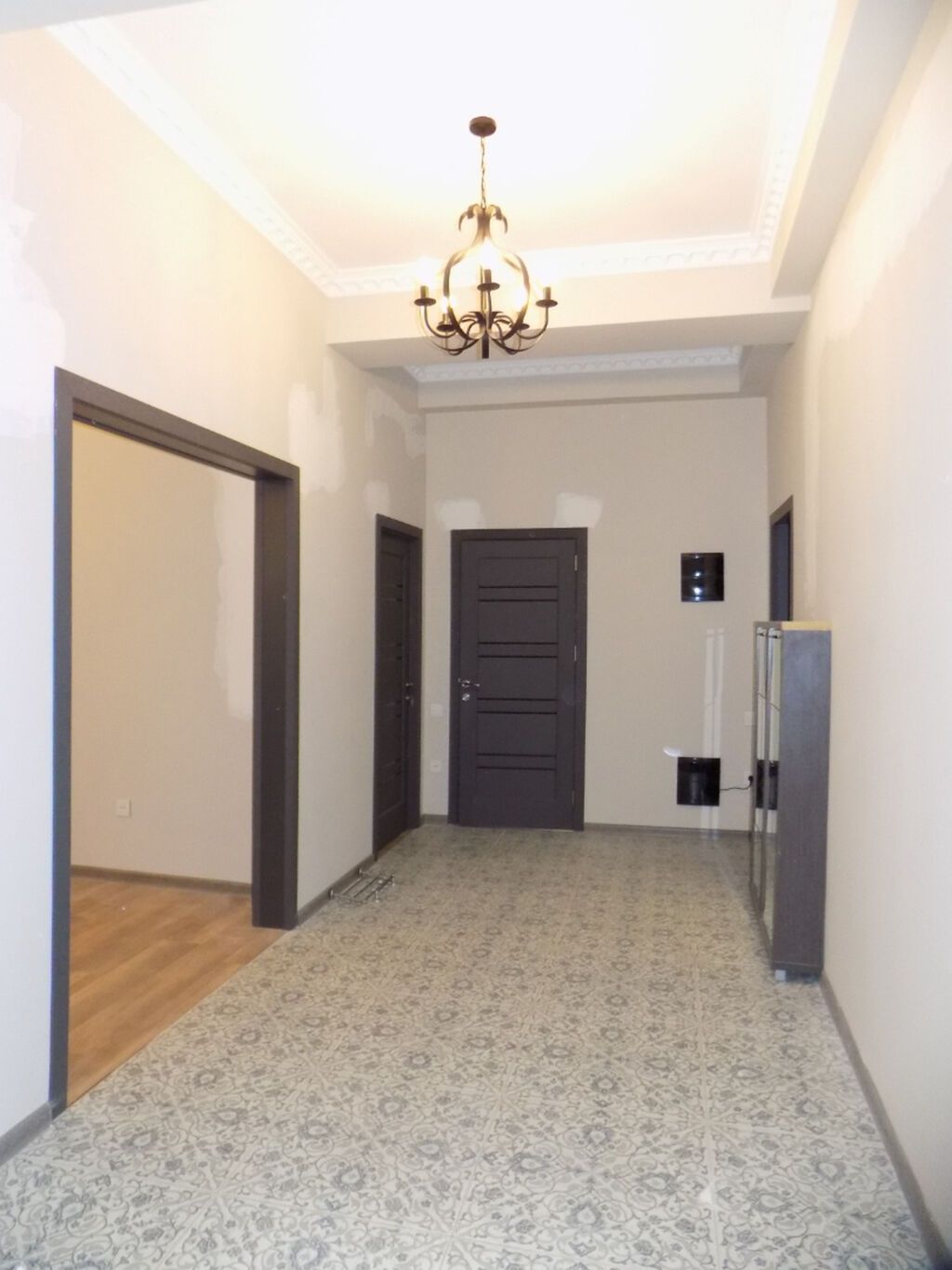 Xətai rayonu, “Ağ Şəhər” yaşayış kompleksində ön sırada yerləşən Yaşıl