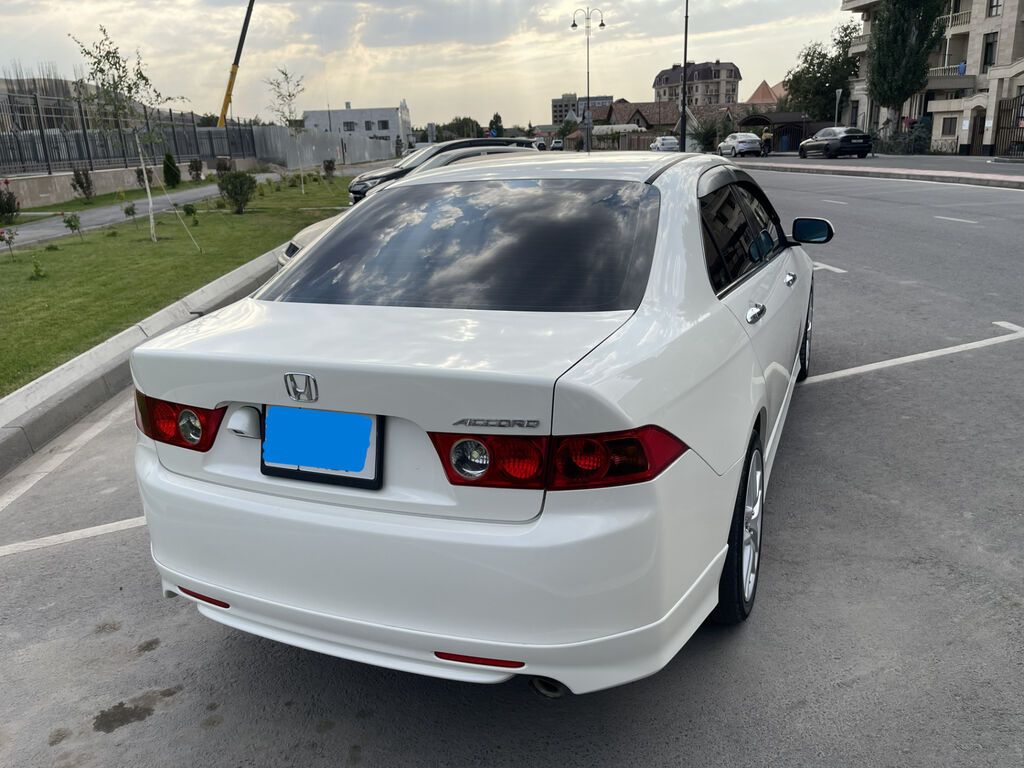Honda Accord: 2003 г., 2 л, Автомат, Бензин, Седан: фото 5