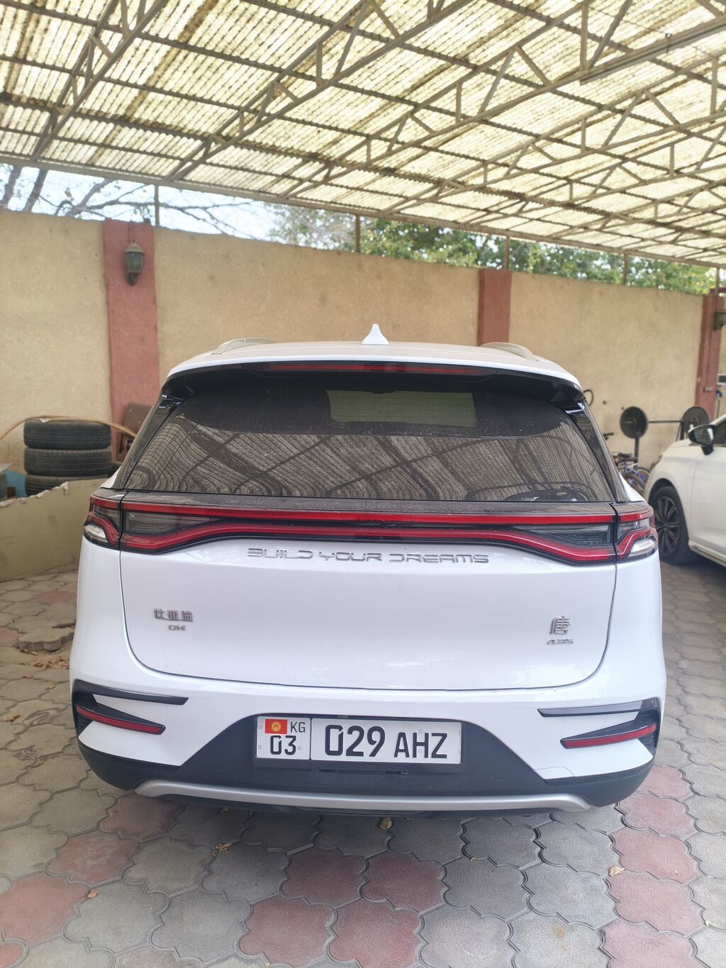 BYD Song Plus: 2021 г., 1.5 л, Автомат, Гибрид, Кроссовер: фото 3