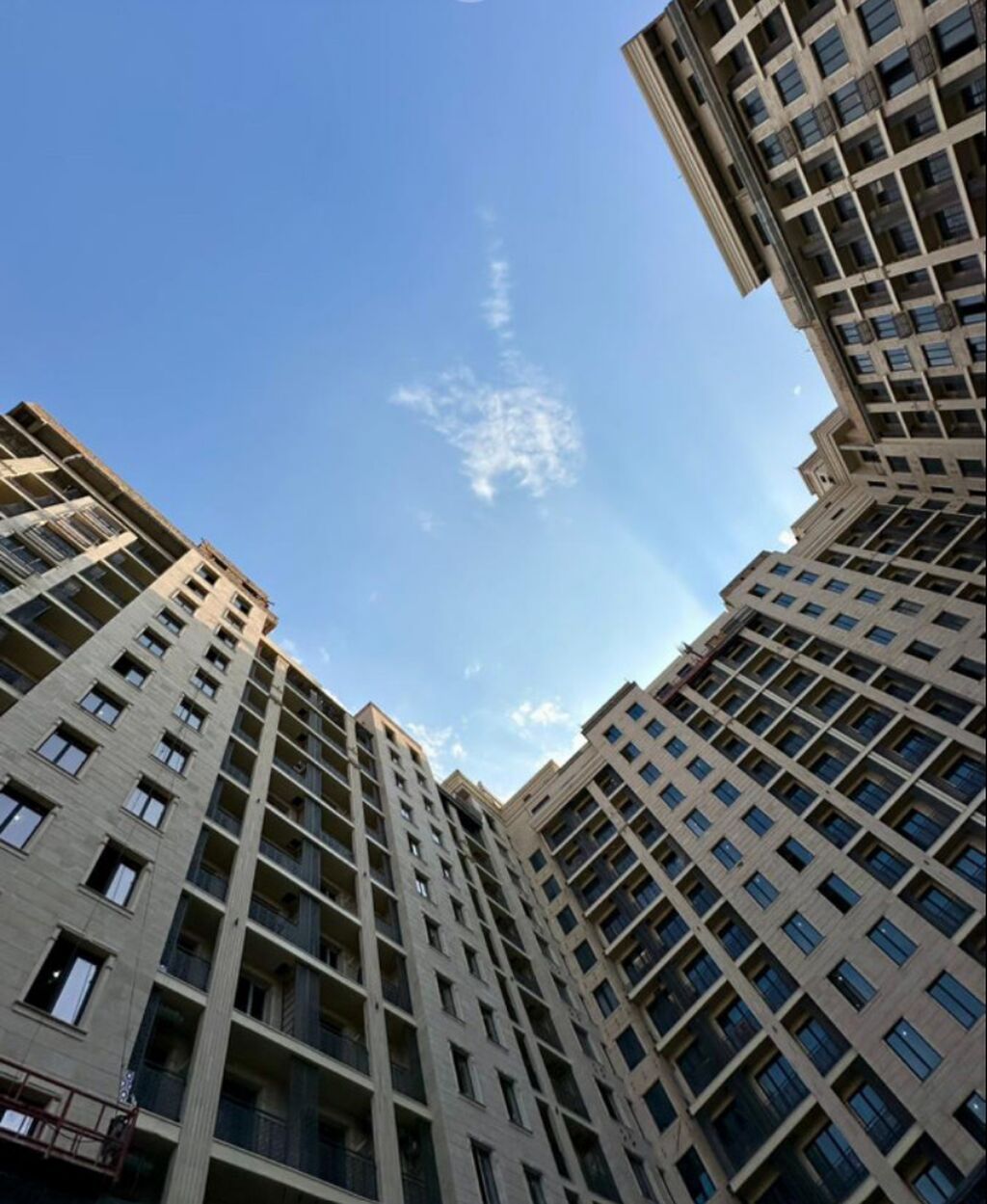 2 комнаты, 56 м², бульвар Эркиндик Элитка, 12 этаж, ПСО (под самоотделку): фото 2