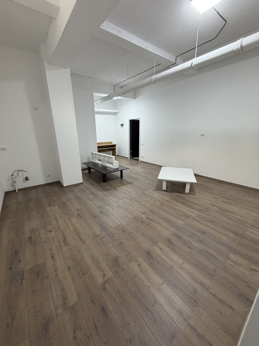 2 комнаты, 55 м², Аламедин-1 мкр Элитка, Цокольный этаж этаж, Свежий ремонт
