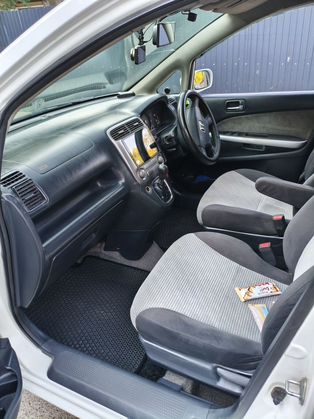 Honda Stream: 2001 г., 1.7 л, Автомат, Минивэн: фото 4