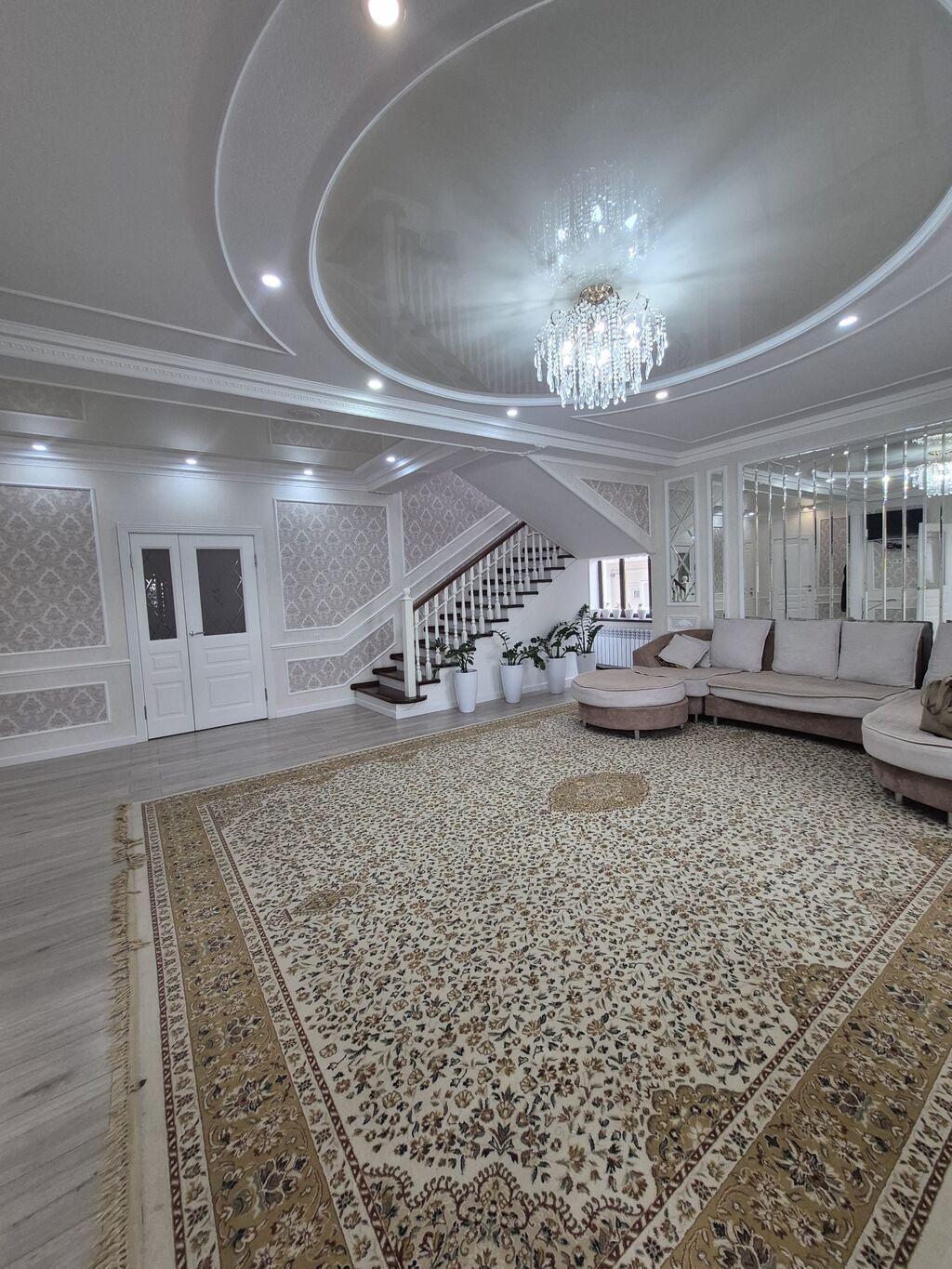 6 комнат, 220 м², 5 соток, Бишкек, Кок-Жар ж/м Риэлтор: фото 3