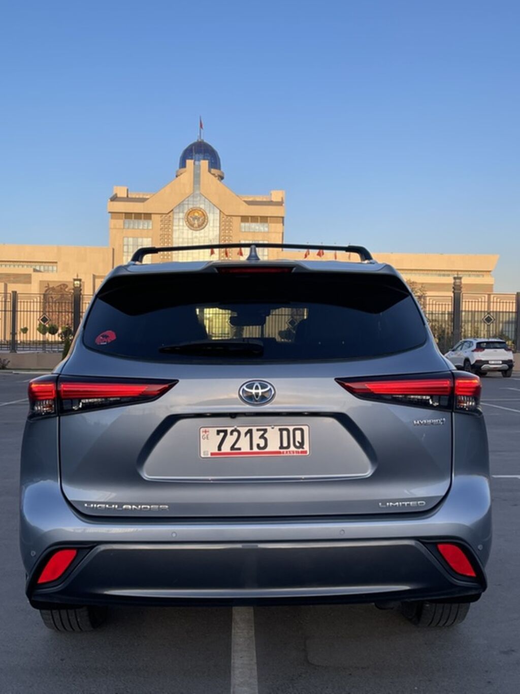 Toyota Highlander: 2020 г., 2.5 л, Автомат, Гибрид, Кроссовер: фото 8