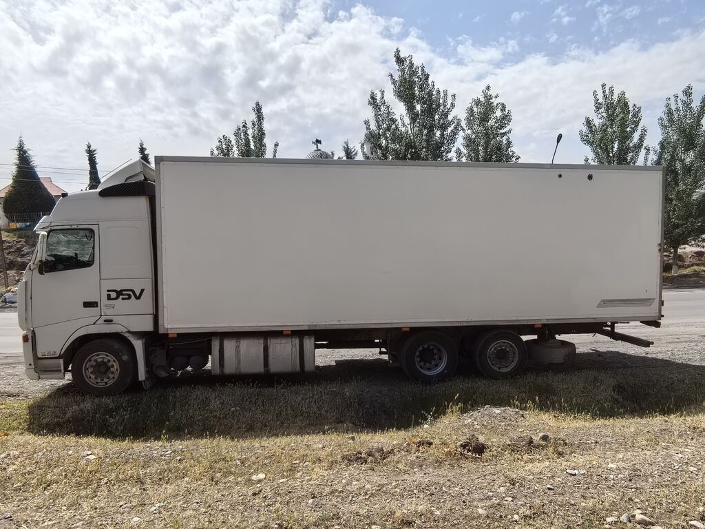 Грузовик Volvo FH 13 с фургоном - Тип: магистральный: фото 6