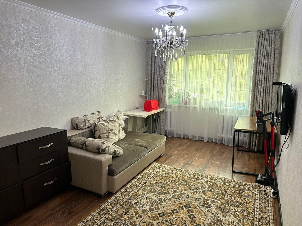 3 комнаты, 58 м², 11 мкр 104 серия, 1 этаж, Косметический ремонт: фото 2