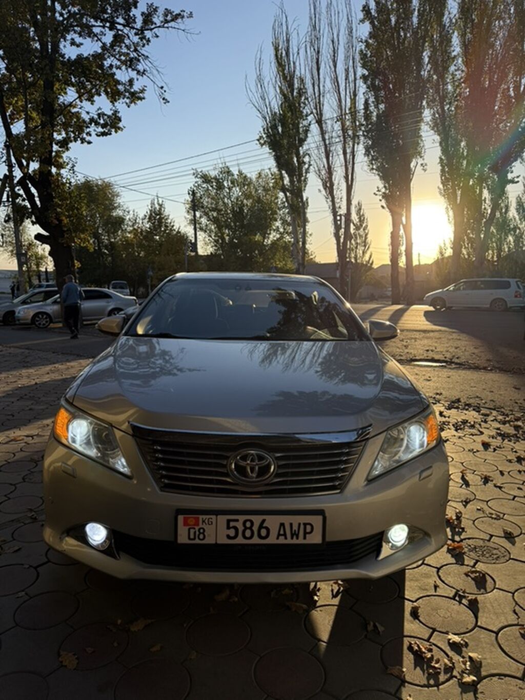 Toyota Camry: 2012 г., 2.5 л, Автомат, Бензин, Седан: фото 2