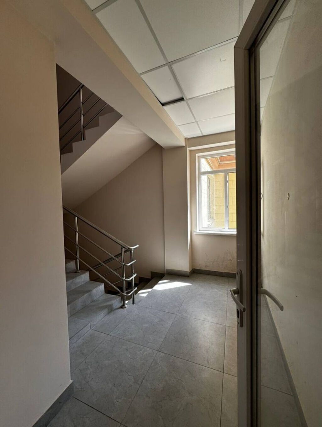 3 комнаты, 80 м², Золотой квадрат 9 этаж, Евроремонт: фото 5