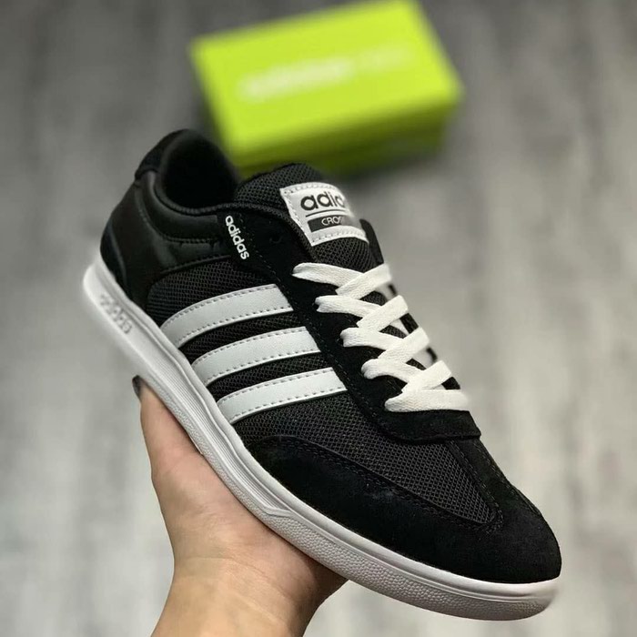 adidas neo 40