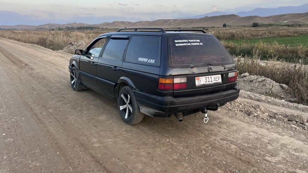 Volkswagen Passat Variant: 1992 г., 1.8 л, Механика, Бензин, Универсал: фото 6