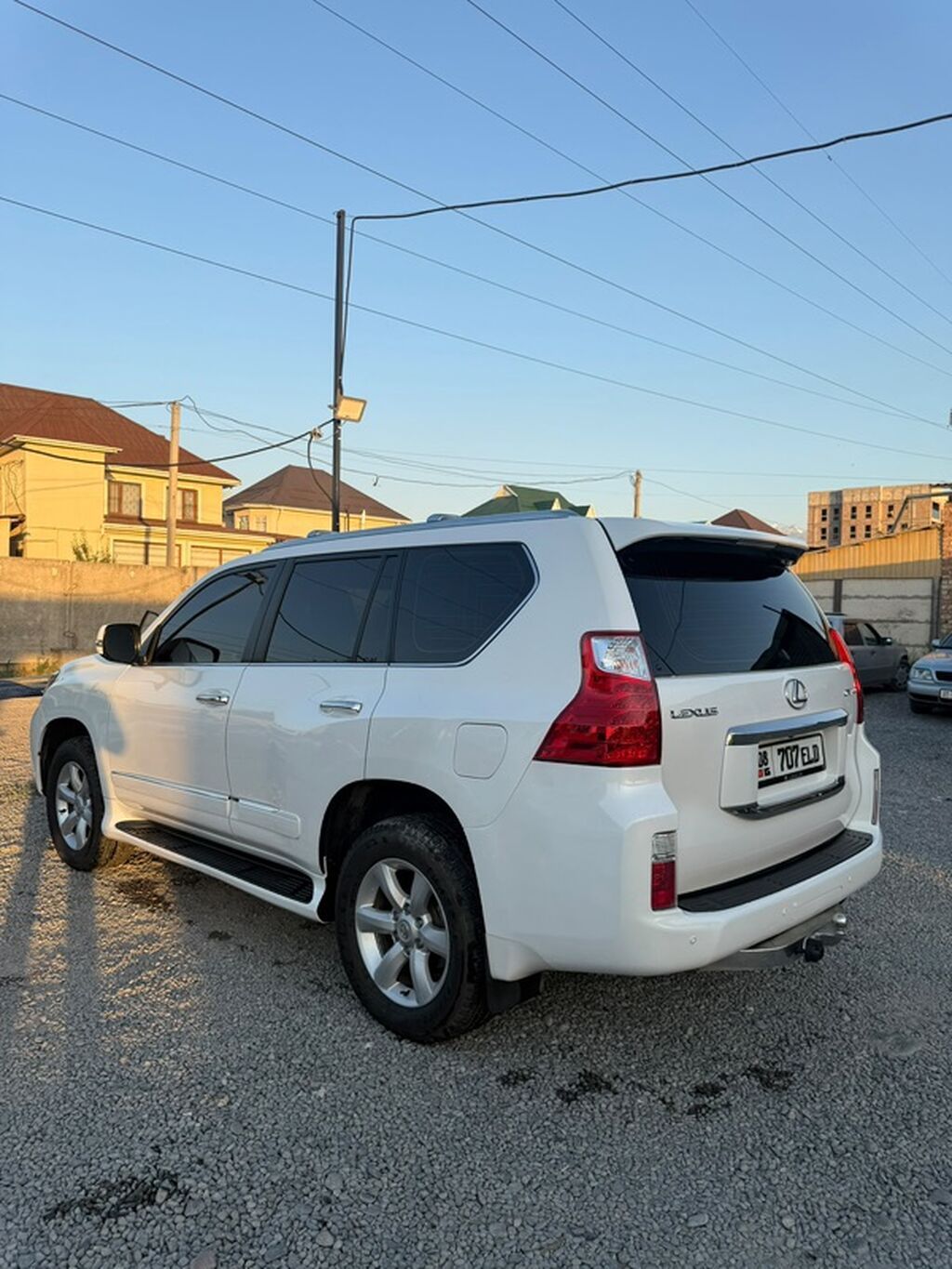 Lexus GX: 2010 г., Автомат, Бензин, Внедорожник: фото 1