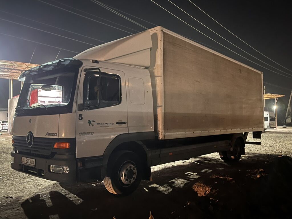 Грузовик-фургон Mercedes‑Benz Atego 1223 делитель дл7.2 в отличном: фото 3