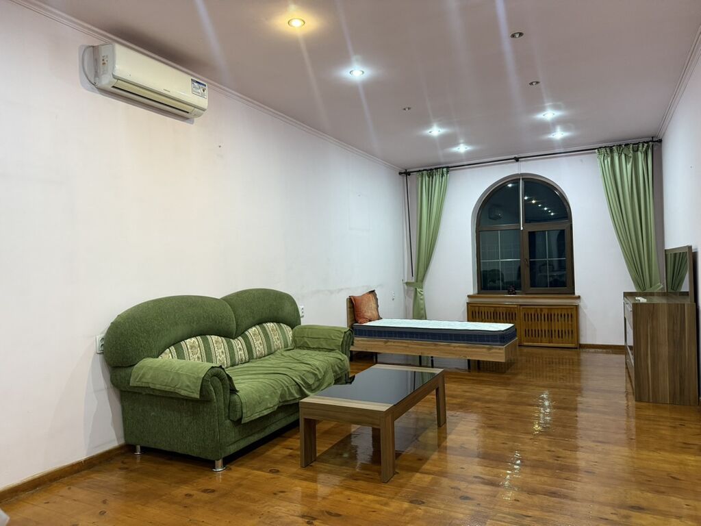 Сдаётся особняк 300 м², 6 комнат, район Гойин: фото 2