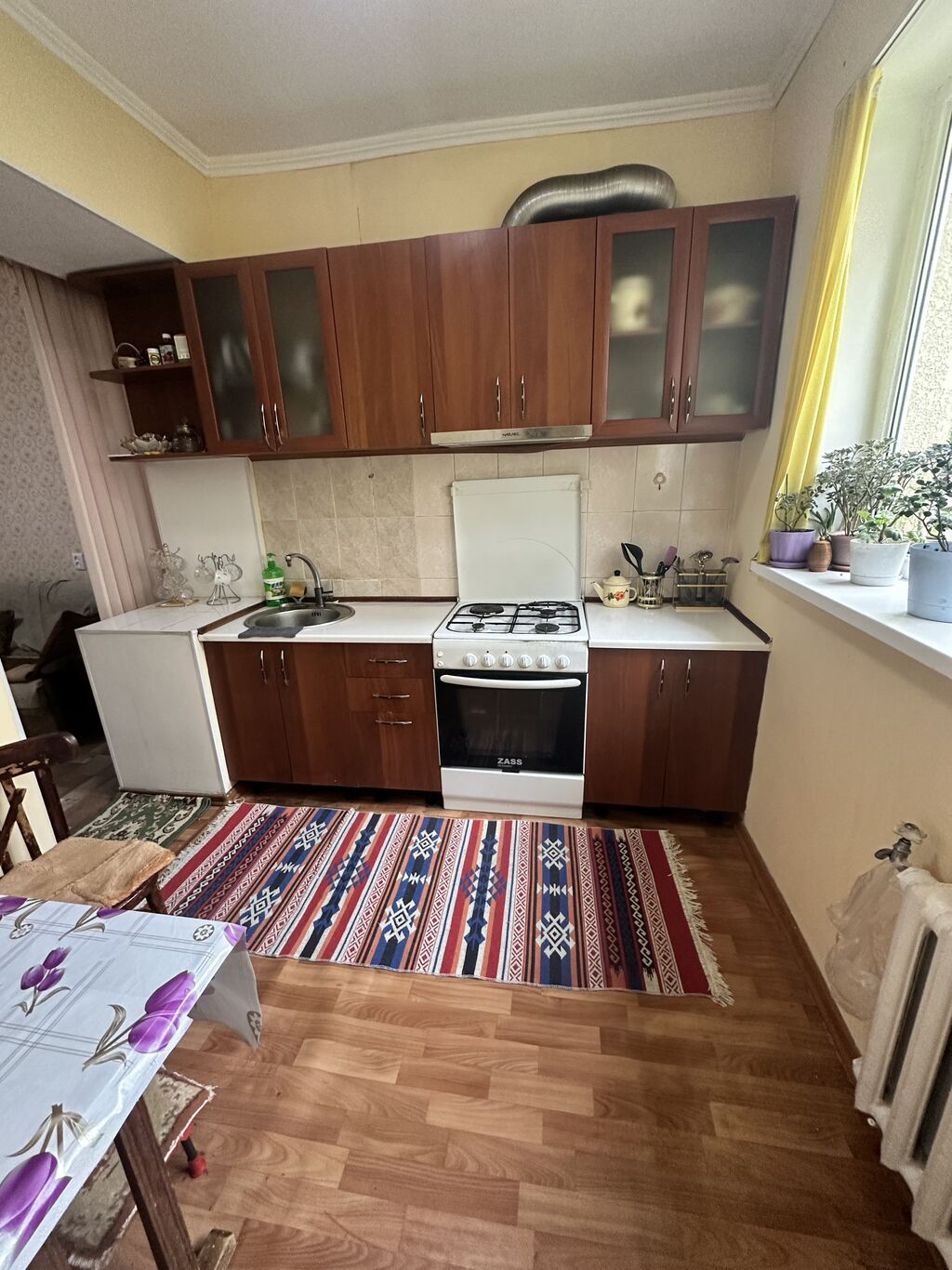 3 комнаты, 67 м², 4 мкр Индивидуалка, 1 этаж, Старый ремонт: фото 7