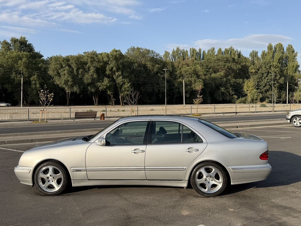 Mercedes-Benz E-Class: 2000 г., 3.2 л, Автомат, Бензин, Седан: фото 7