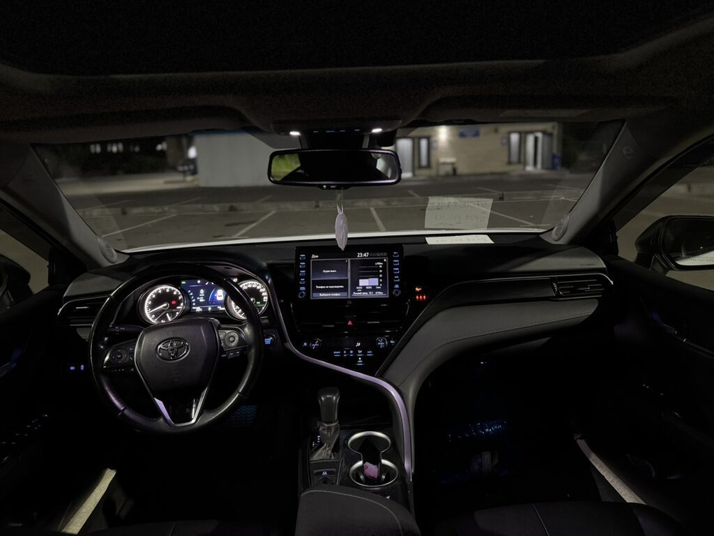 Toyota Camry: 2023 г., 2.5 л, Автомат, Бензин, Седан: фото 4