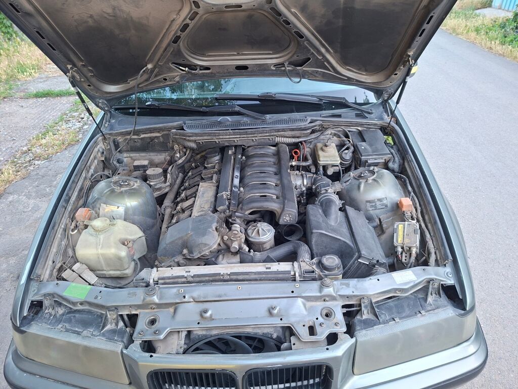 BMW 3 series: 1993 г., 2 л, Автомат, Бензин, Седан: фото 8