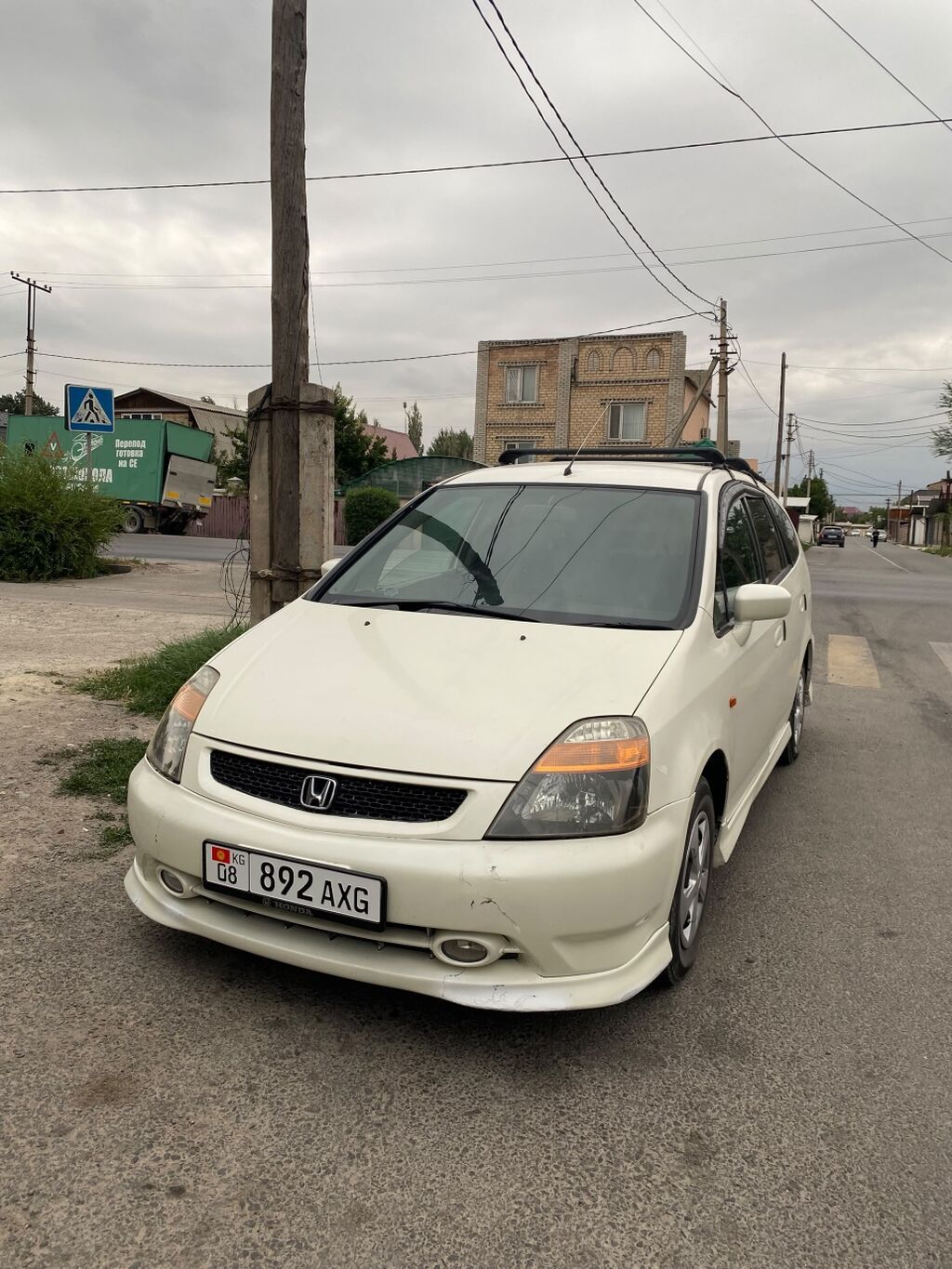 Honda Stream 2001 г., 1.7 л, автомат, 7 мест: фото 2