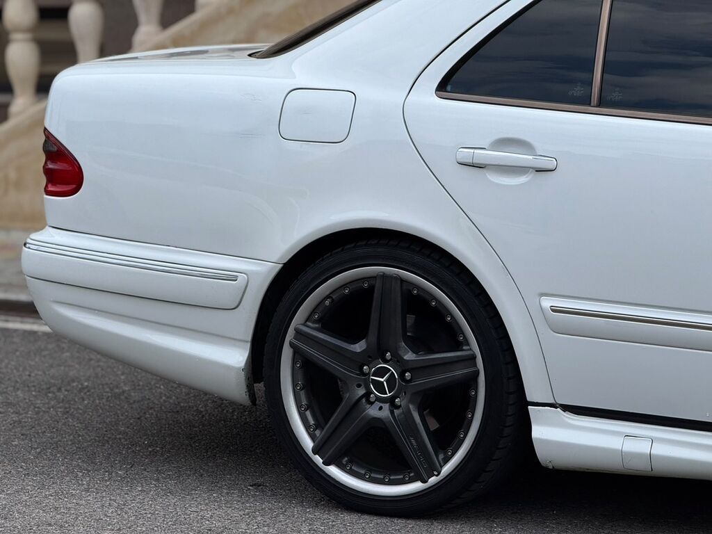 Mercedes-Benz E-класс AMG: 2000 г., 5.4 л, Автомат, Бензин, Седан: фото 6