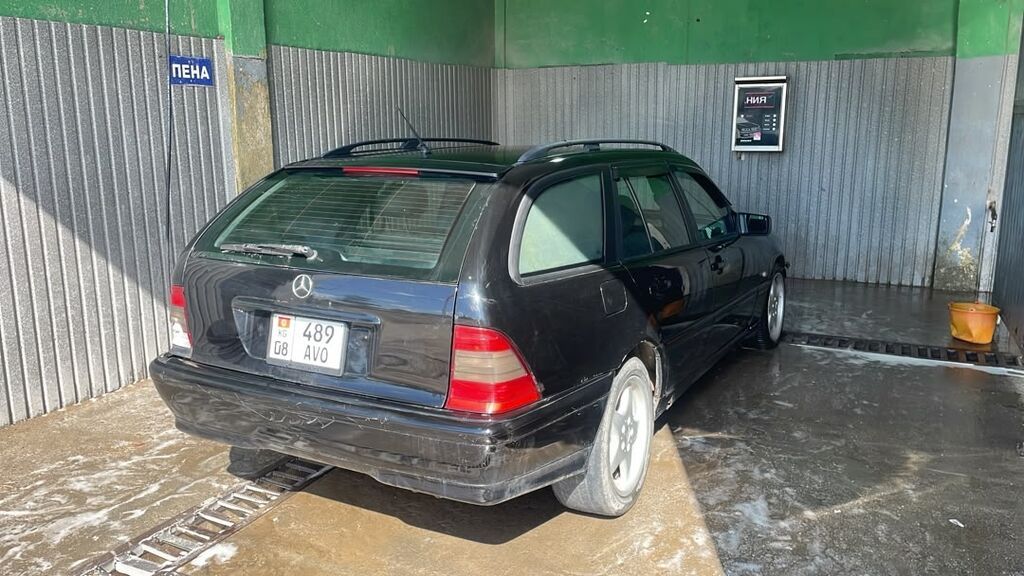Mercedes-Benz C-Class: 1998 г., 1.8 л, Механика, Бензин, Универсал: фото 2